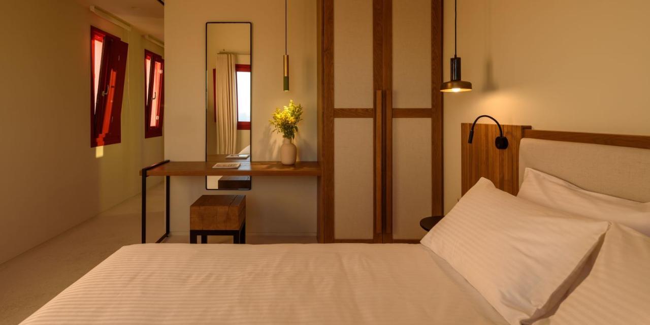 Potnia Theron Suites Akrotírion Buitenkant foto