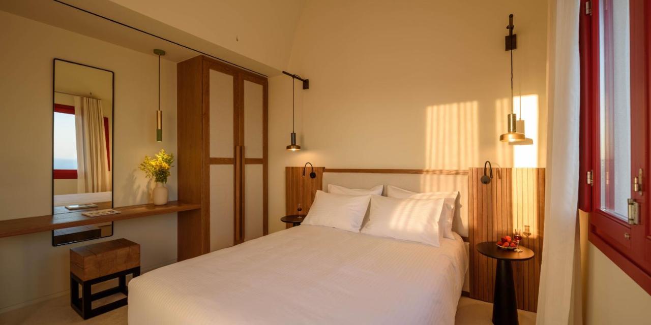 Potnia Theron Suites Akrotírion Buitenkant foto